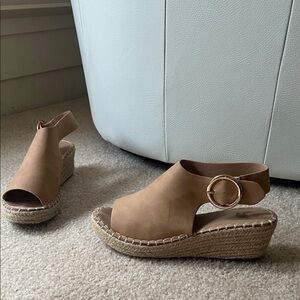 Catherine Malandrino Tan Wedge Sandals with Gold Buckle